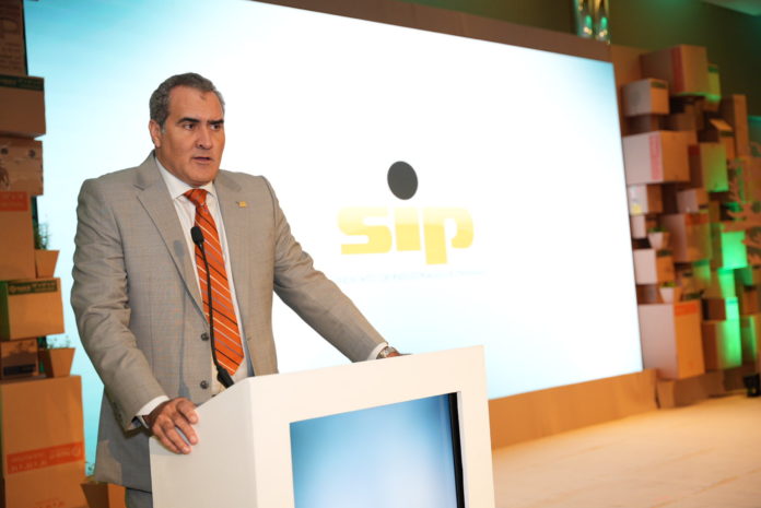 Raúl Montenegro, presidente del Sindicato de Industriales de Panamá dio inicio al Simposio de Sostenibilidad.