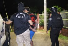 Desarticulan dos grupos dedicados al hurto de autos y estafa